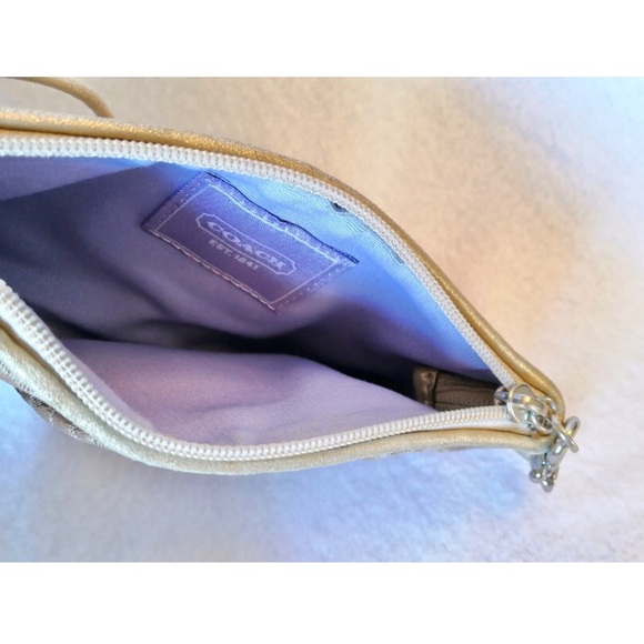 Coach Wristlet - Picture 4 of 5